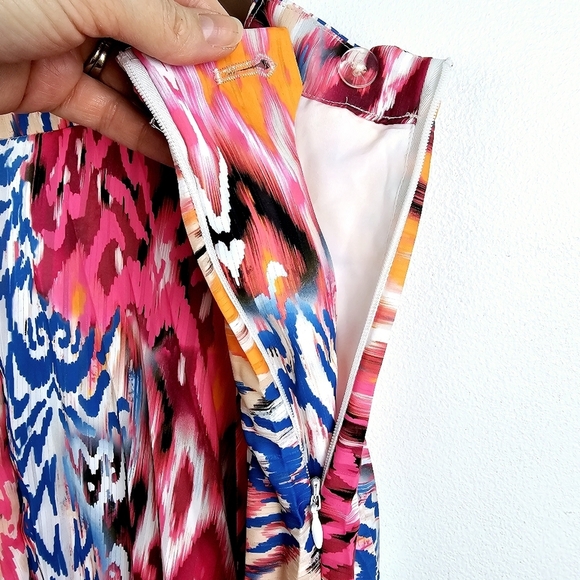 Chico's Vibrant Printed Pleated Skirt NWT - Picture 8 of 10